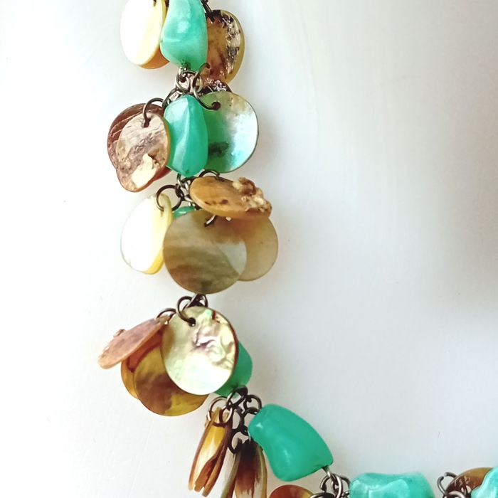 collier nacre et perles de verre - photo numéro 3