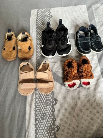 Lot chaussures chaussons 