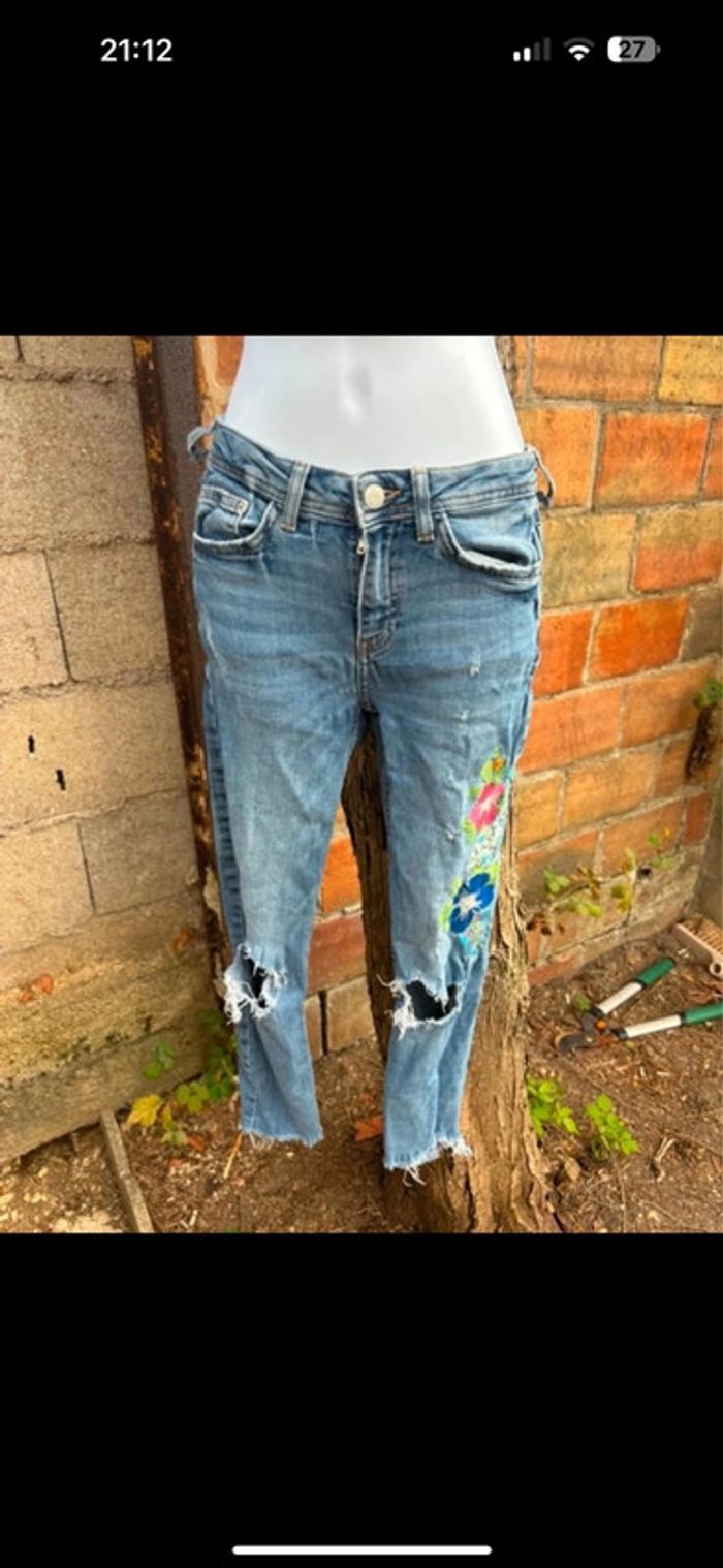 Jeans Zara skinny trouée