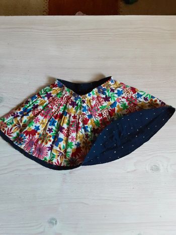 Robe réversible fleurs et pointillé T. 3 ans
