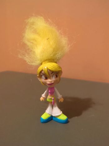 figurine trollz