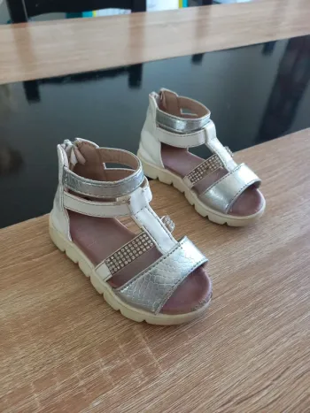 Sandales bébé T21