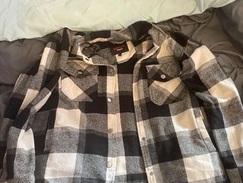 Veste à Carreaux Oversize Noire & Blanche – Chaude et Confortable