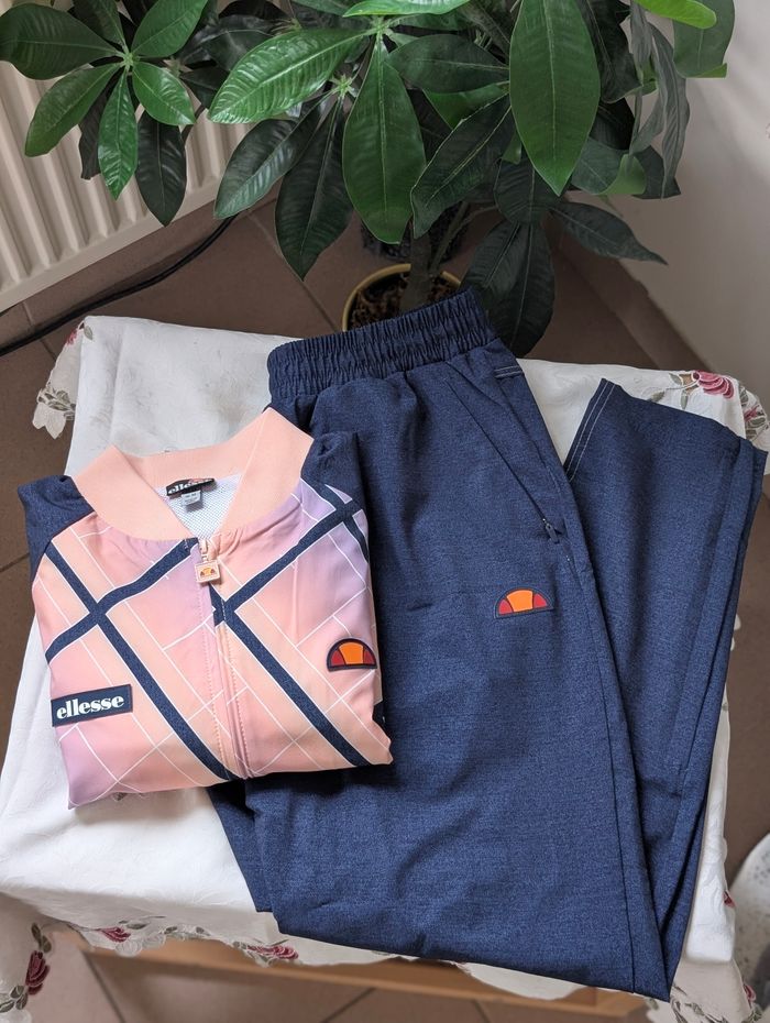 Ellesse survêtement parfait état taille M