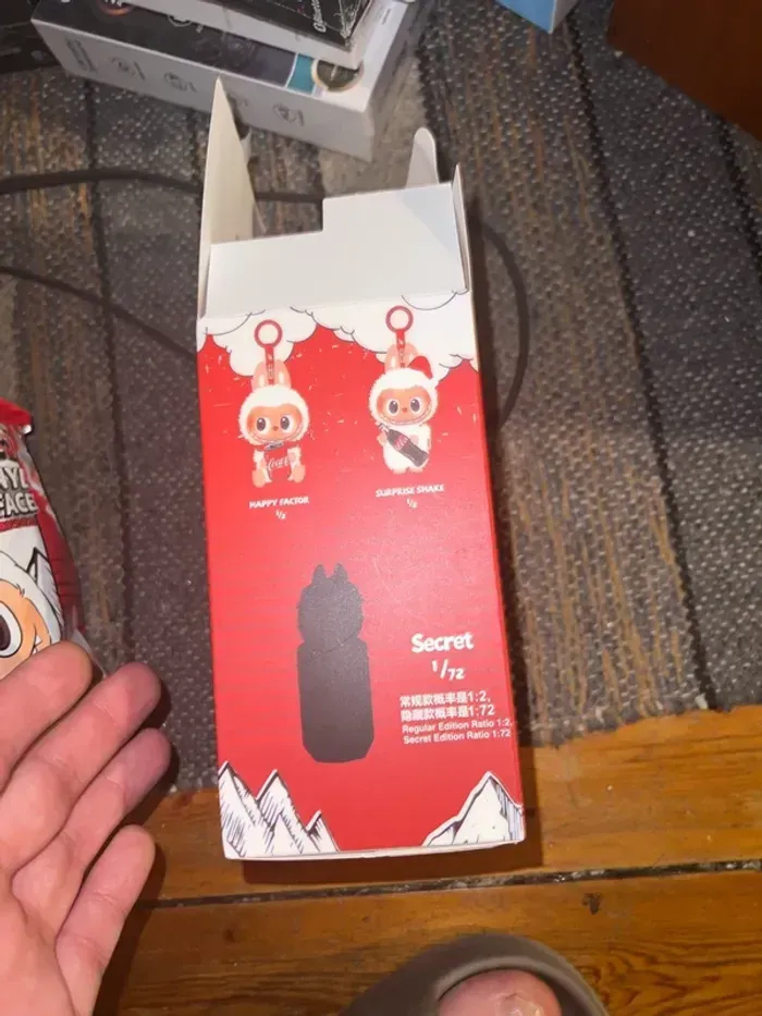 Labubu Coca-Cola officiel édition limitée très rare - photo numéro 2