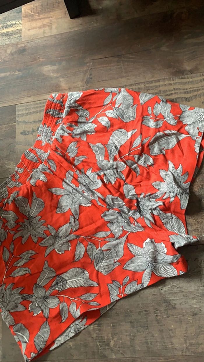 Short fluide orangé - photo numéro 4