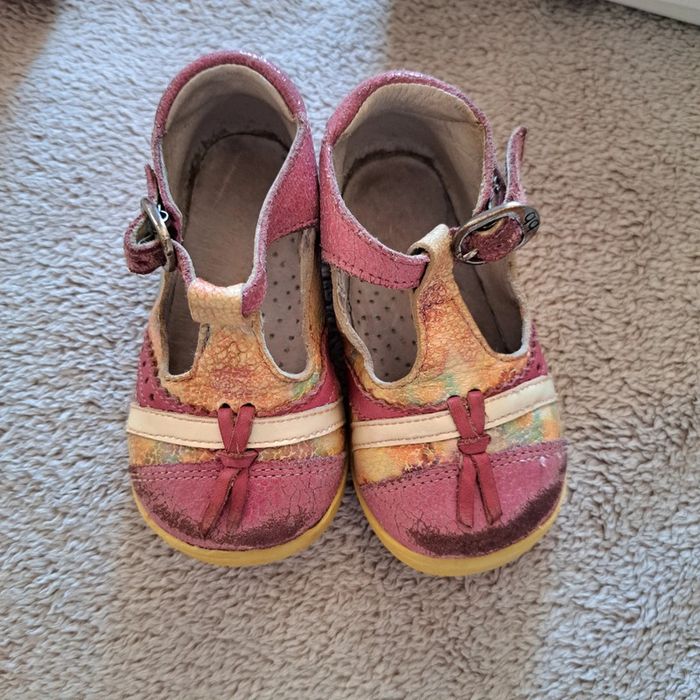 Lot de 3 jolies paires de chaussures bébé fille Pointure 20 - photo numéro 6