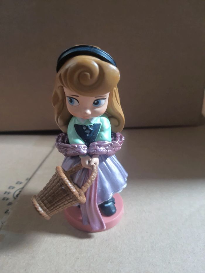 Figurine la belle au bois dormant