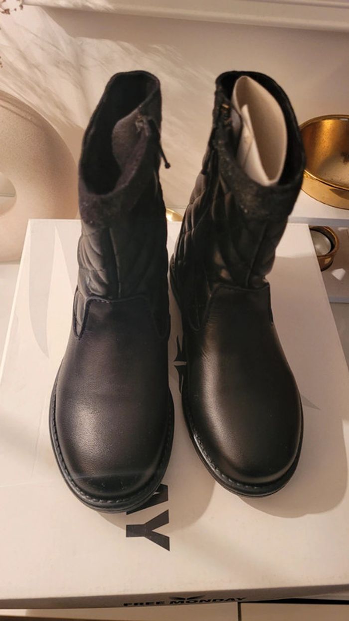 Bottes neuves cuir taille 27 - photo numéro 5