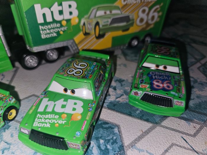 Disney Pixar Cars véhicule Camion Transporteur chick hicks 86 + voitures - photo numéro 4