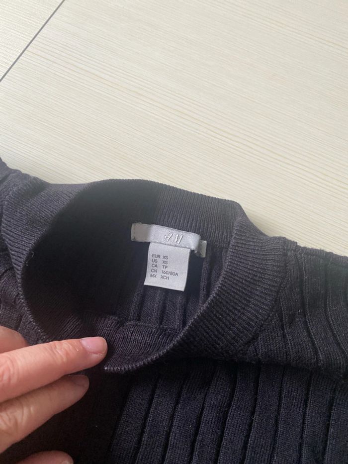 Pull noir H&m - photo numéro 3
