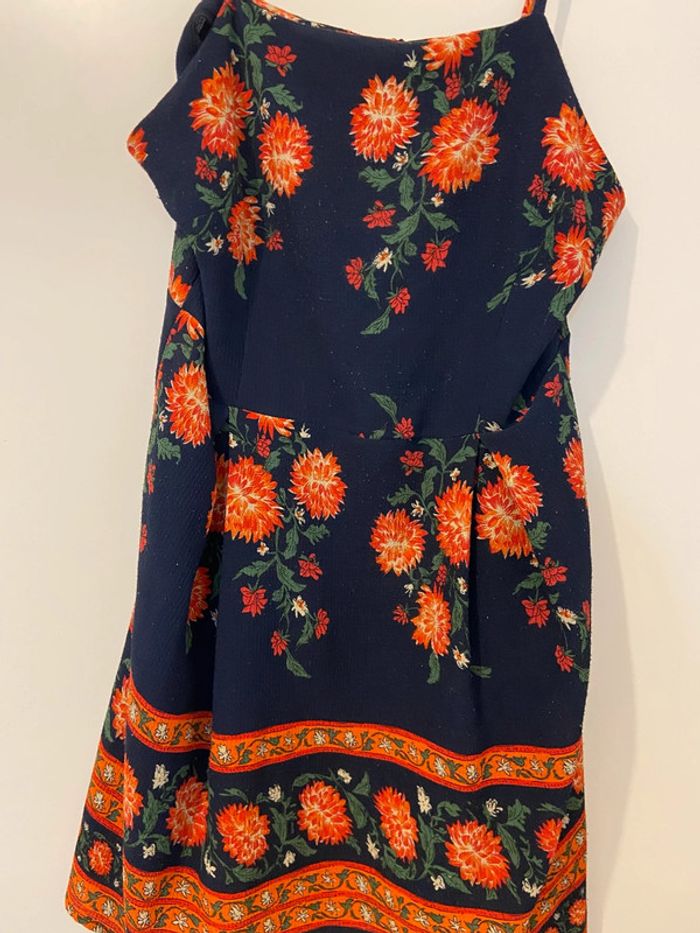 Robe à bretelle motif fleurs - photo numéro 5