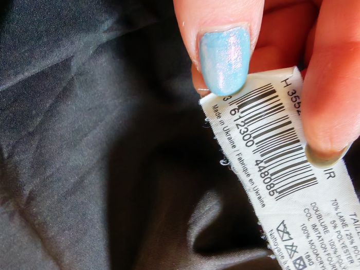Manteau noir à capuche amovible Monoprix taille 38 made in Ukraine - photo numéro 4