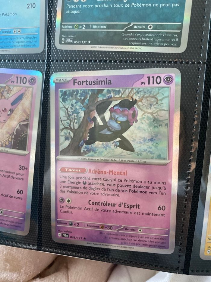 Carte Pokémon holographique neuf