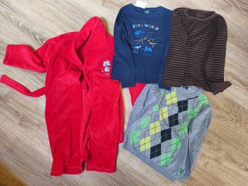 Lot vêtements garçon 8 ans