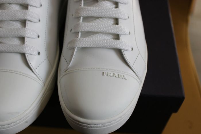 baskets sneakers pour femme de la marque Prada pointure 36 - photo numéro 7