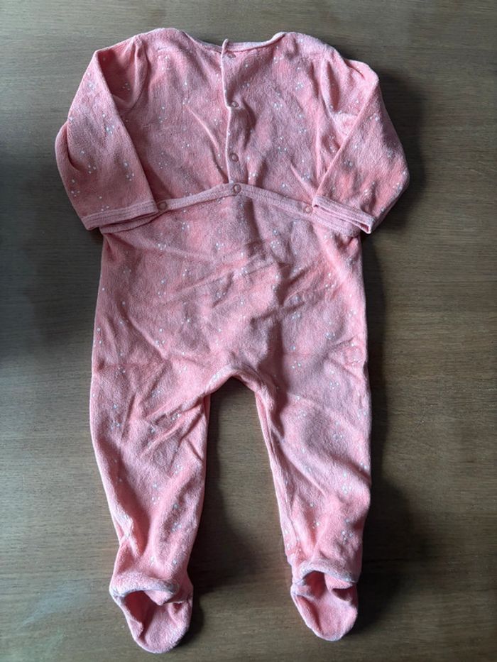 Pyjama une pièce - photo numéro 2