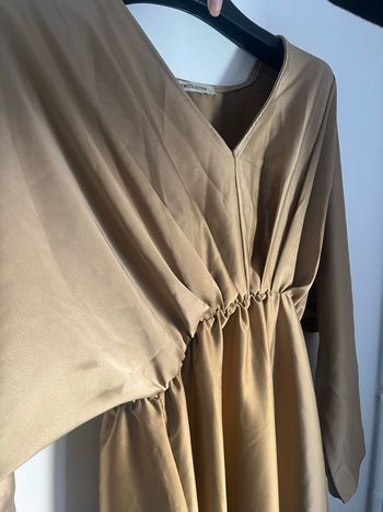 Robe longue dorée