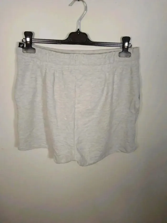 C18 short gris Decathlon 42 - photo numéro 2