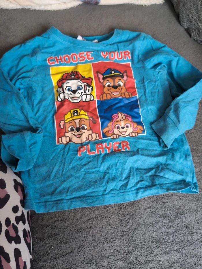T shirt manche longue 5/6 ans
