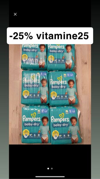 Six paquets de couches Pampers taille 5