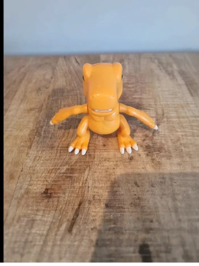 Figurine articulee agumon digimon