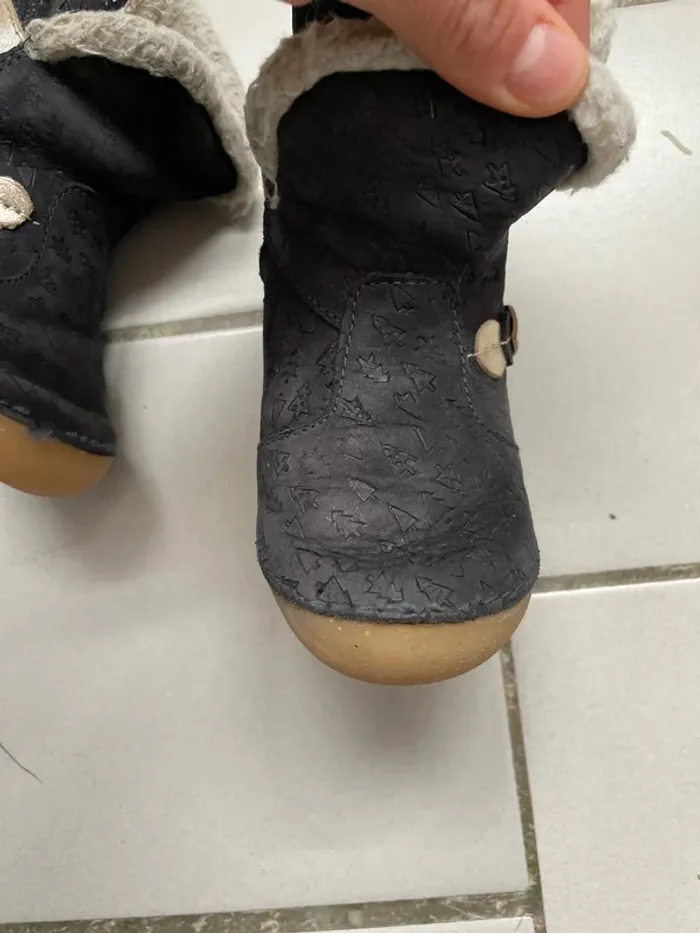 Bottines bottes kickers taille 24 - photo numéro 2