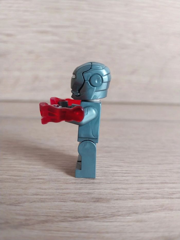 Figurine type lego Iron Man Marvel - photo numéro 3