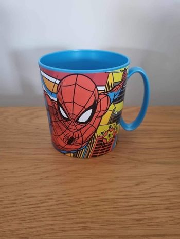 Myg plastique spiderman