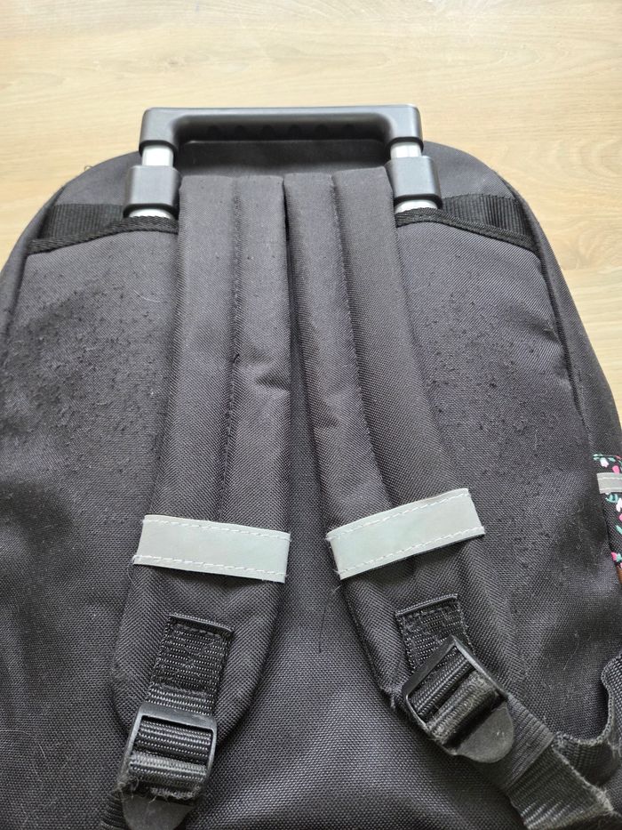 Cartable a roulette - photo numéro 3