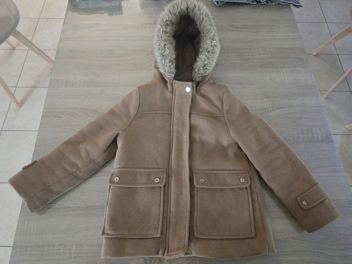 Lot vêtements fille 8 ans - photo numéro 2