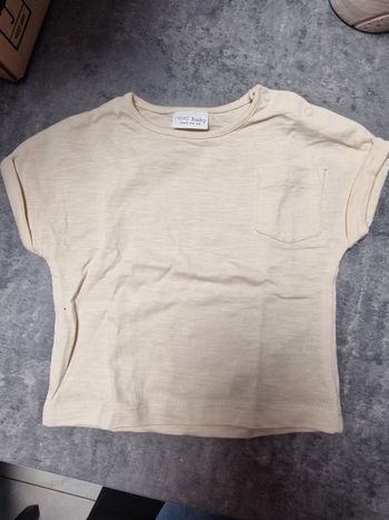 T-shirt crème.