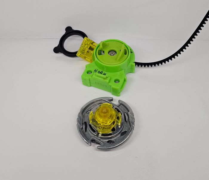 Toupie Beyblade Métal Fusion Thermal Pisces - photo numéro 2