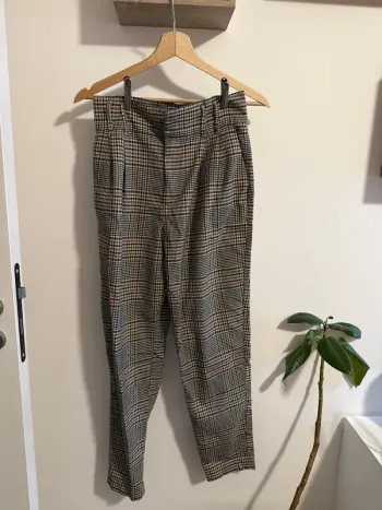 Pantalon ajusté Zara carreau