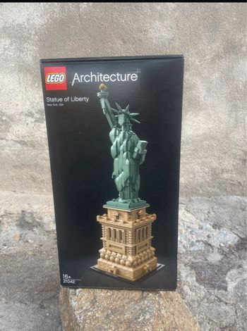 Lego 21042