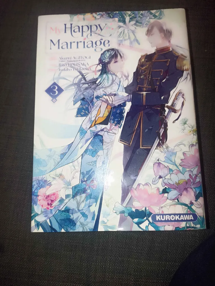 Lot des 3 premier tomes de "My happy marriage" Très bon état