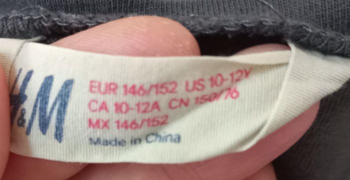 Tee-shirt schtroumpfette  10/12 ans - photo numéro 3