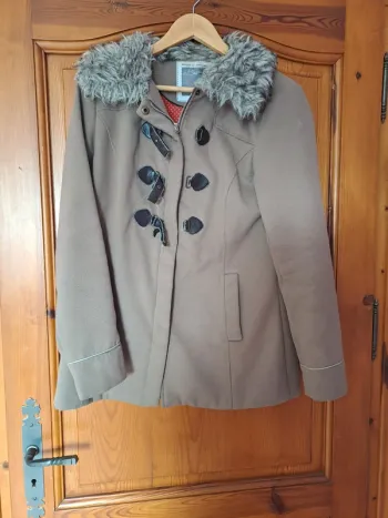 Duffle-coat beige avec col en fausse fourrure - Taille M/38 - Très bon état