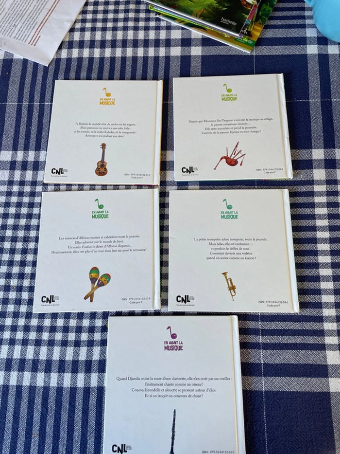 Lot livres - photo numéro 2