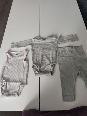 Lot bébé 2-4 mois h&m