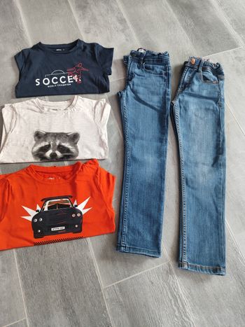 Lot de vêtements en 6 ans