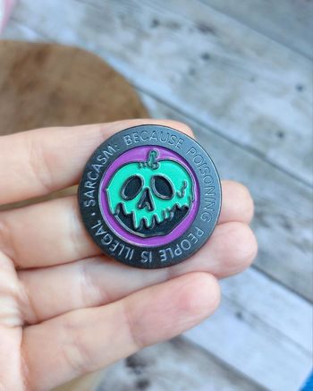 Pins pomme empoisonnée