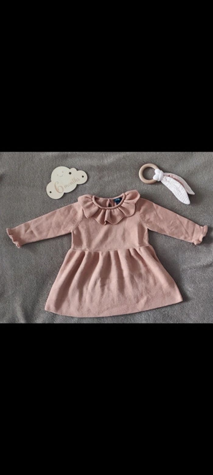 Robe 6 mois neuve