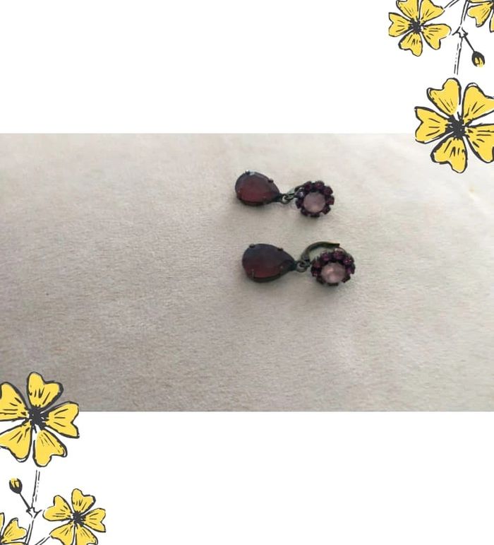 Boucles d’oreilles vintage goutte & strass violets – Collection Nuances de Rose - photo numéro 6