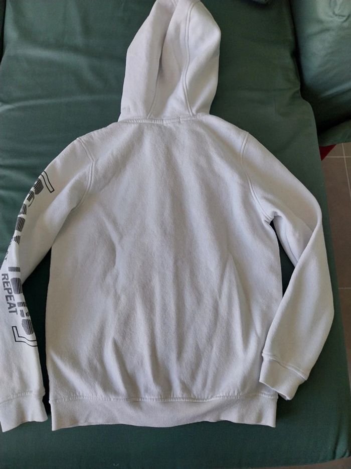 Sweat blanc à Capuche T12A - photo numéro 6