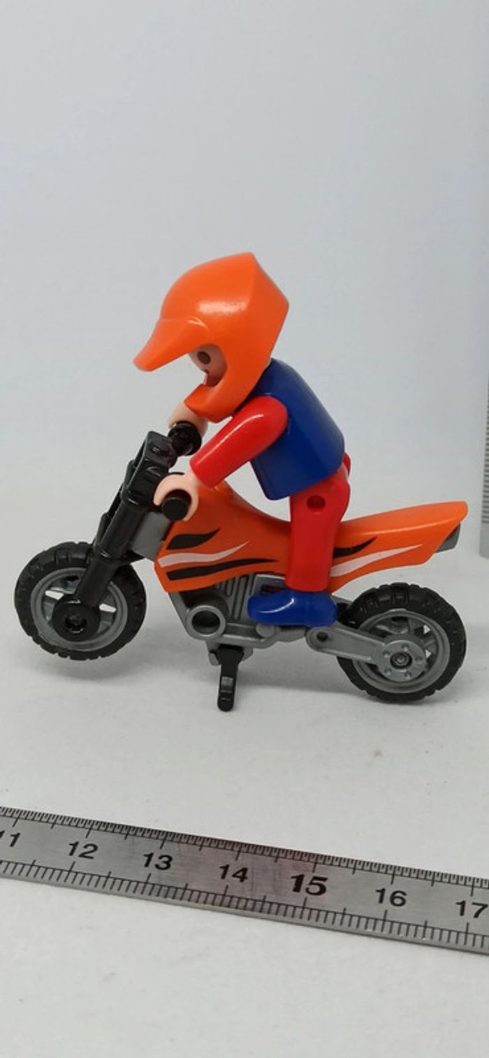 Garçon enfant pilote de motocross orange playmobil - photo numéro 5