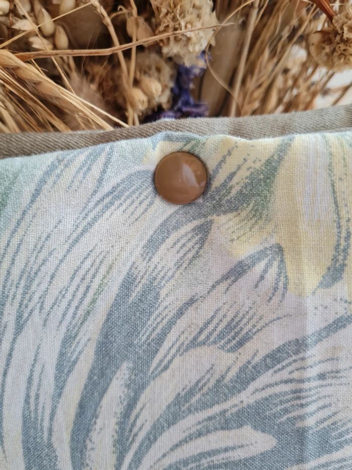 Pochette de protection pour livre ou tablette moyen format - photo numéro 2