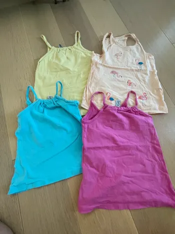 Lot débardeurs 10ans