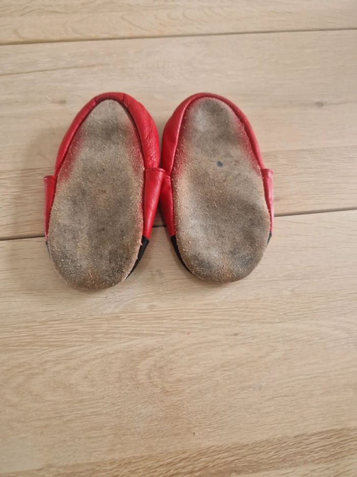 Chaussons taille 24-25 - photo numéro 2
