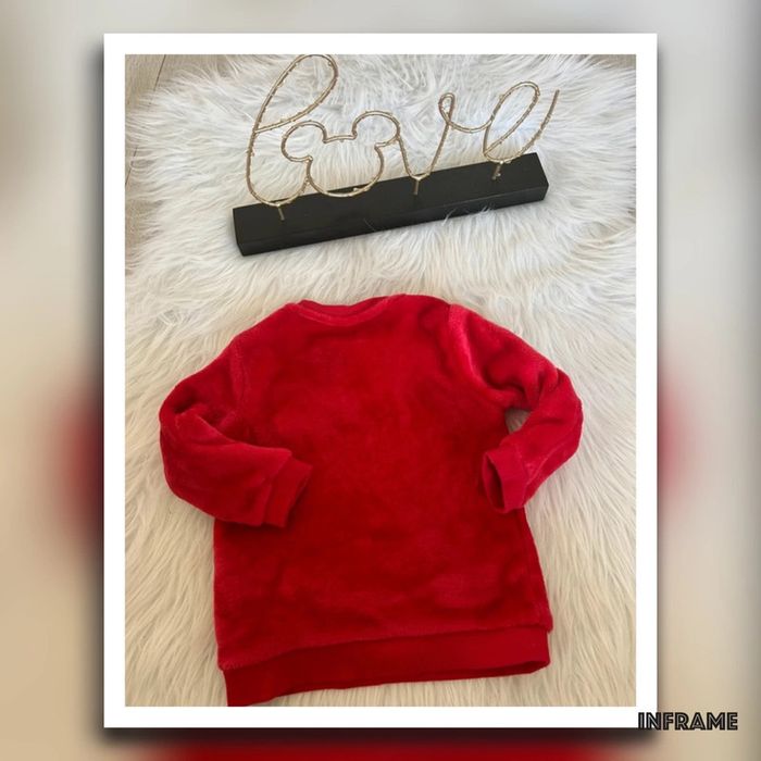Très beau pull minnie de noël 🥰 Disney taille 12-18 mois - photo numéro 3